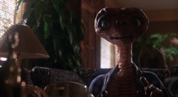 E.T. the Extra-Terrestrial (1982) download