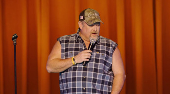 Larry The Cable Guy: Remain Seated (2020) download