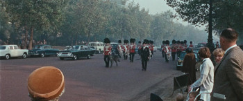 Smoke Over London (1966) download