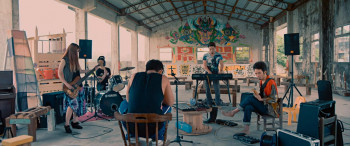 Tshiong (2017) download